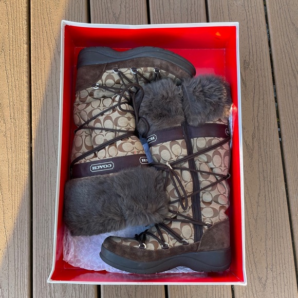 Coach Boots - Picture 8 of 9